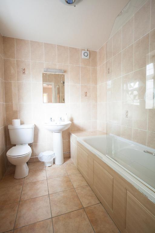 Barons Court Hotel Wolverhampton Zimmer foto